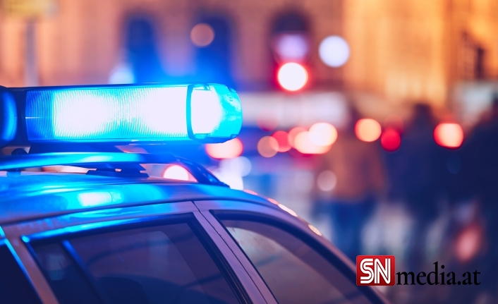Tirol'de bir polis rutin kontrol esnasında bir sürücü tarafından ezildi