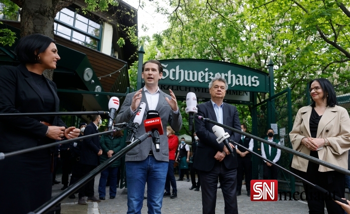 Avusturya Başbakanı Kurz korona inkarcıları tarafından yuhalandı