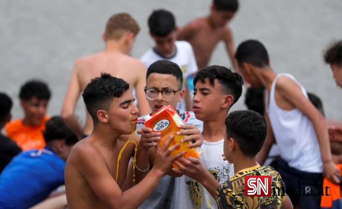 Fas'tan İspanya'ya uzanan göçmen dramı: 6 bini aşkın kişi yüzerek ya da şişme botlarla yolculuk yaptı