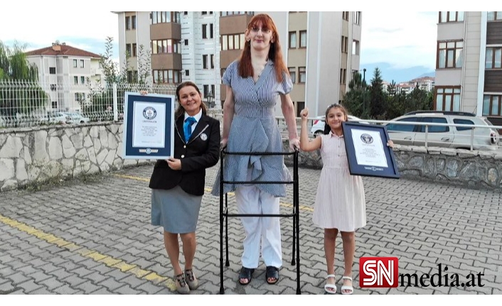 Dünyanın en uzun boylu kadını Rümeysa Gelgi, Guinness Rekorlar Kitabı'na girdi