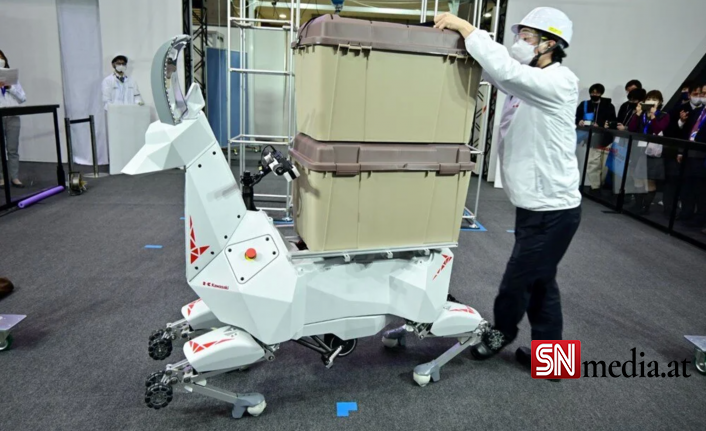 Japonya'da 100 kilogram yük taşıyabilen keçi şeklinde robot tasarlandı