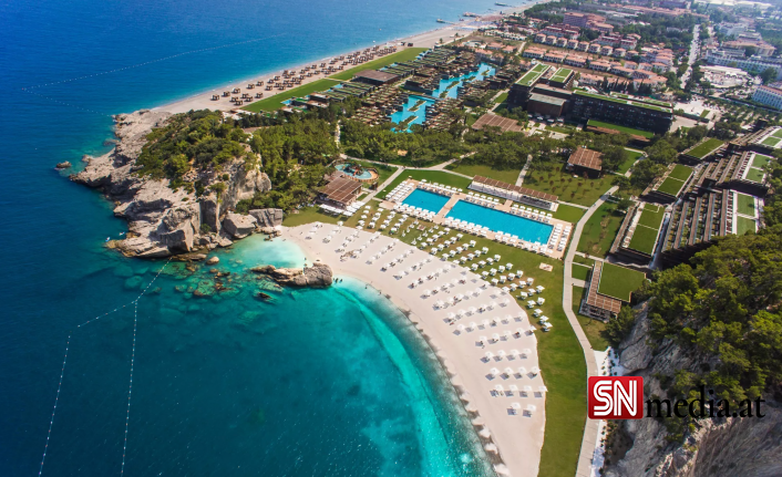 Avrupalı emekliye 18 bin 500 liraya  Antalya'da 56 gün tatil