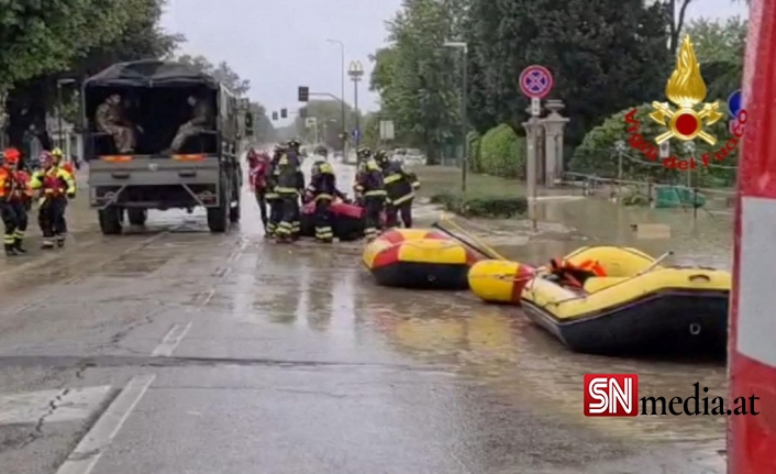 İtalya'da Sel Nedeniyle Binlerce Kişi Tahliye Edildi